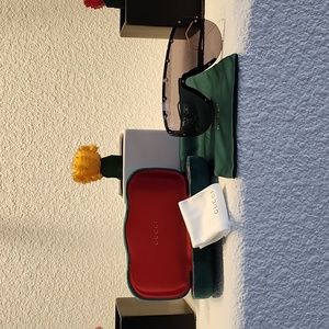 Gucci sunglasses GG067S